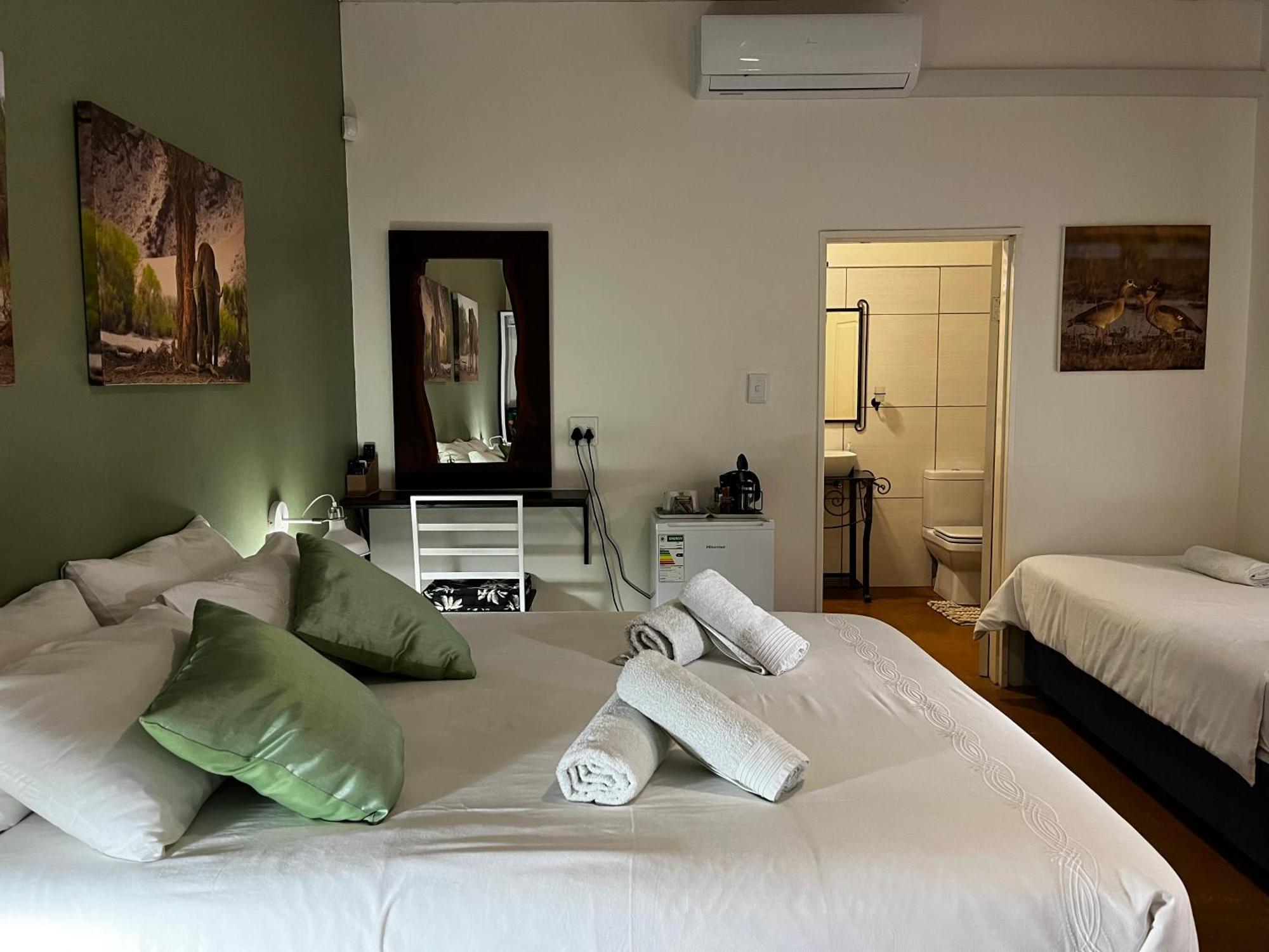Olienhoff Guesthouse And Rest Camp Otavi Exterior photo